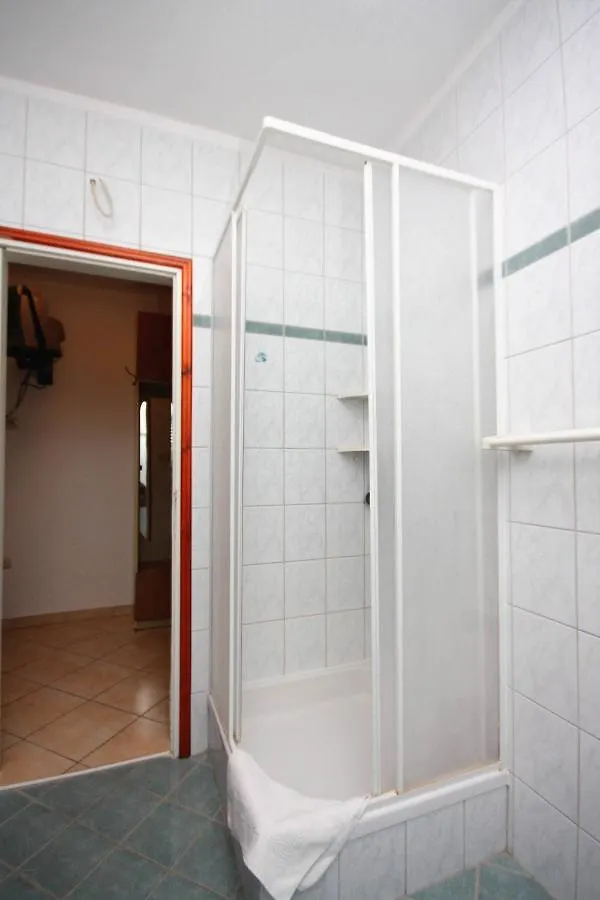 Apartments And Rooms By The Sea Palit, Rab - 5044 Croaţia